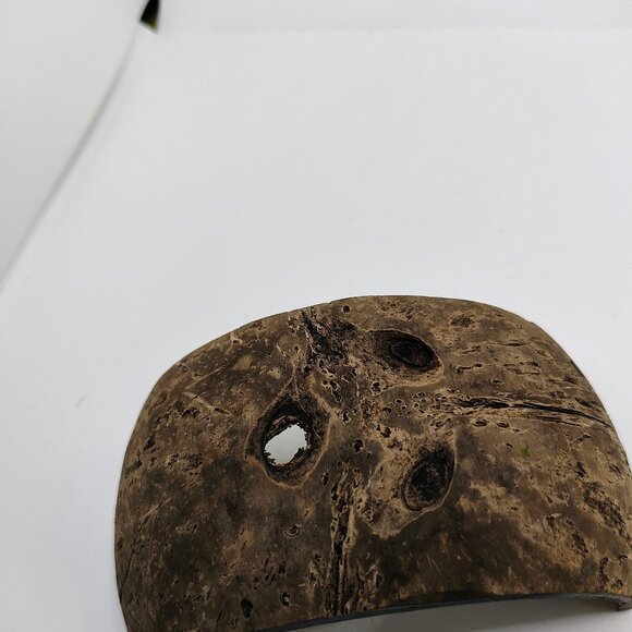 Half Coconut Hide Cave - Picture 2 of 3